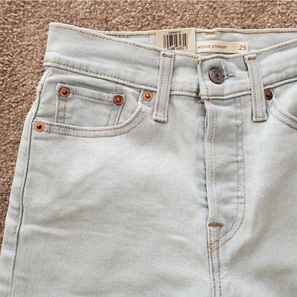 Levi's Wedgie High Rise Waisted Straight Jeans Light Blue Wash Vintage - Picture 9 of 11